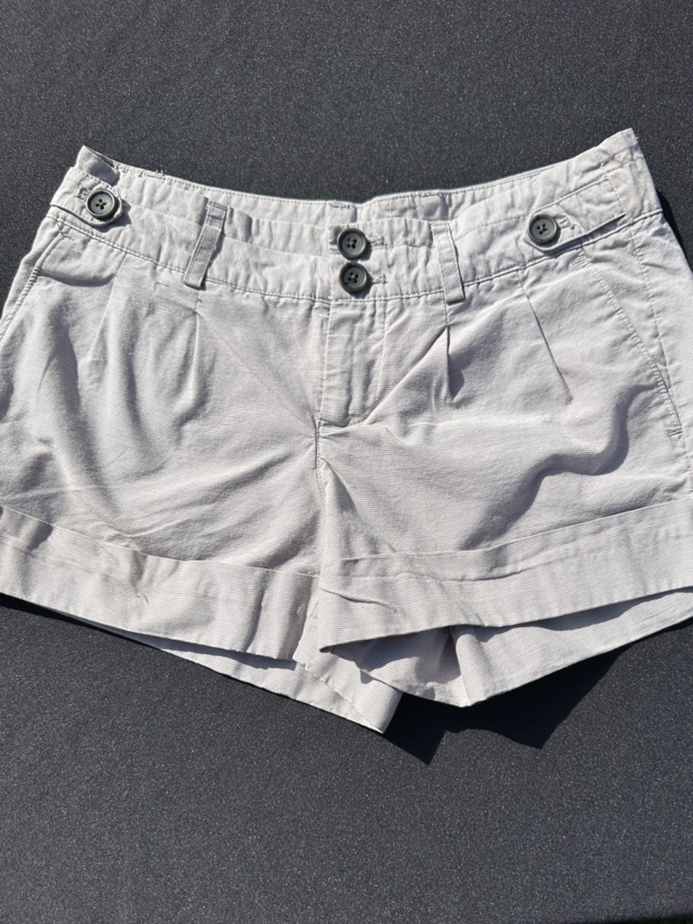 Banana Republic Gray Cuffed Shorts Size 0 Casual Tailored